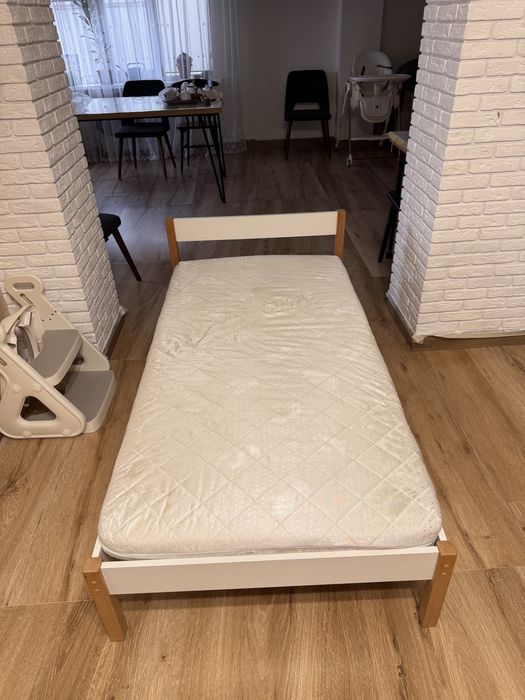 Детская кровать с матрасом 160х80