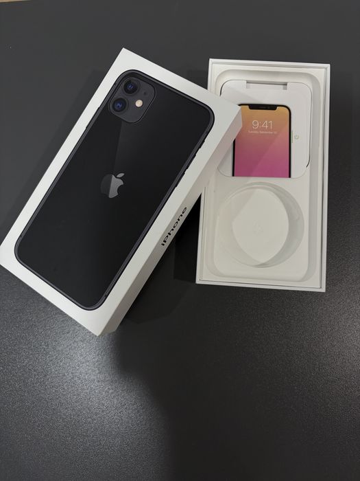 Продам Айфон 11