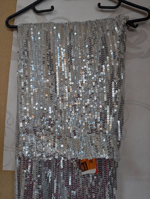 Pantaloni dama cu crac larg,cu paiete