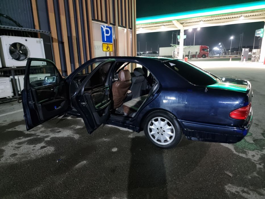 Mercedes e200 w210