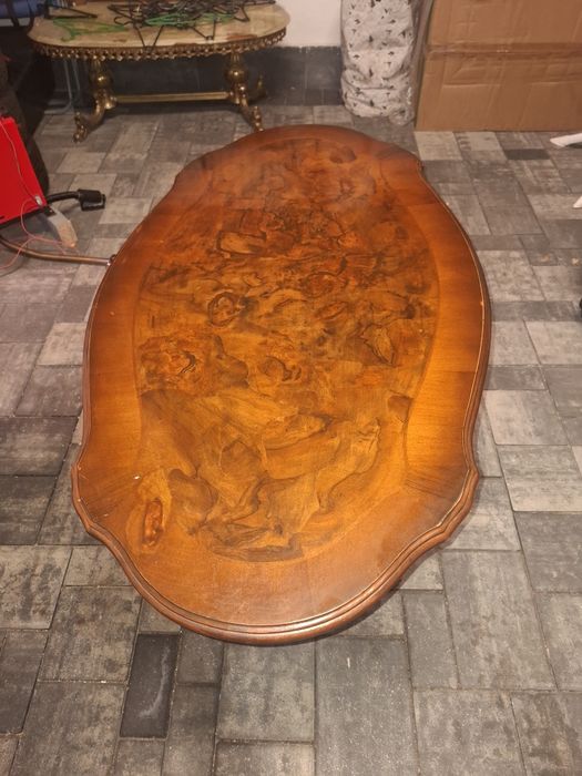 Vand masa Louise Philippe