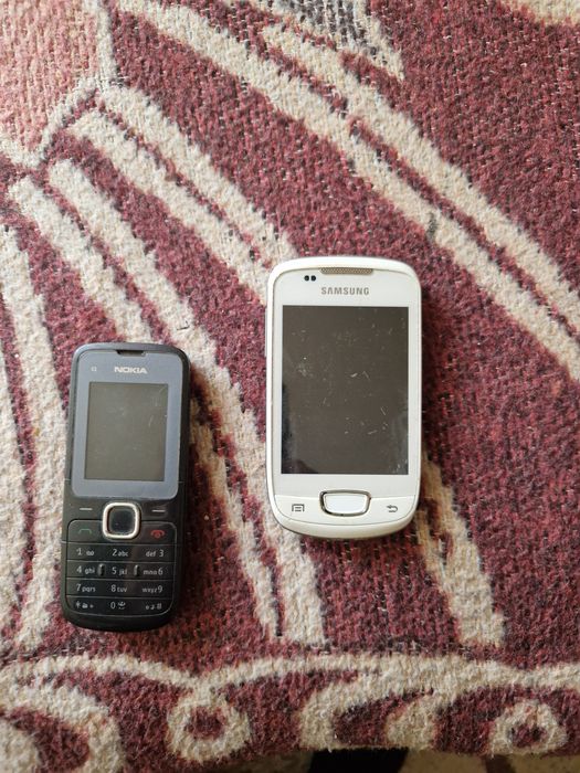 Vind telefoane mobile vechi