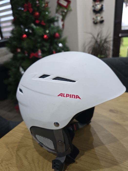 Ски каска Alpina