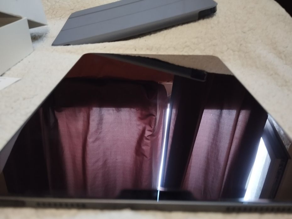 Apple iPad Air 5 8/64 серый + Apple pencil 2