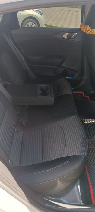 Продам Kia Ceed в идеальном состоянии!