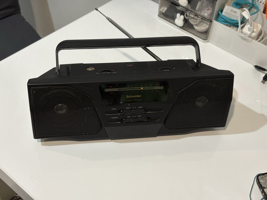 Radio Schneider perfect functional