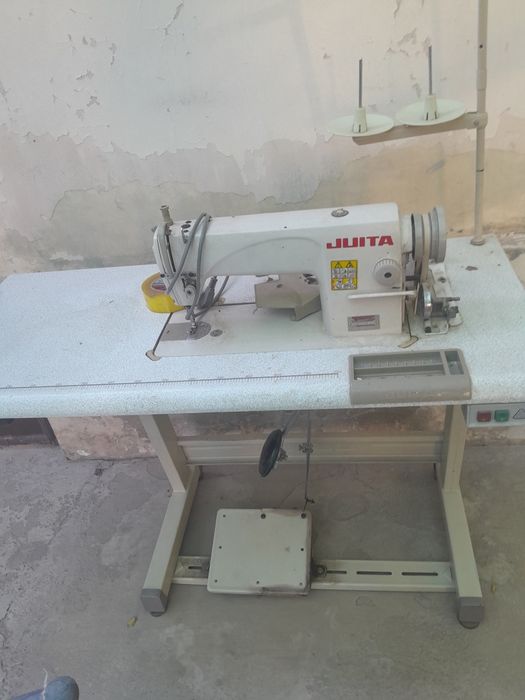 tikuv mashinasi sotiladi