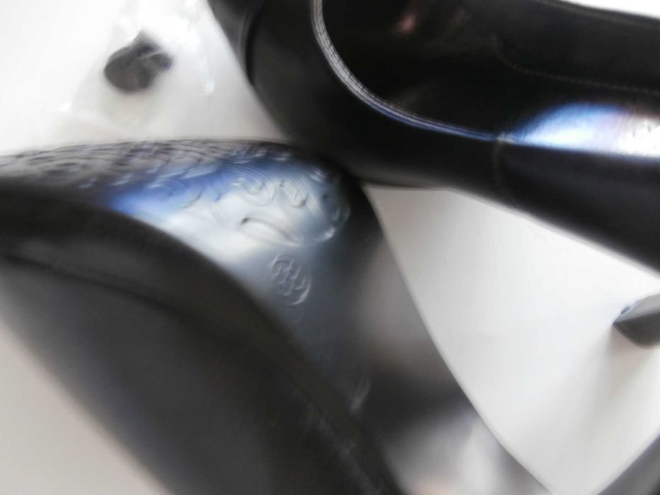 Обувки дамски на ток