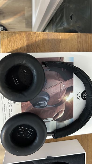 B&O casti beoplay H 9