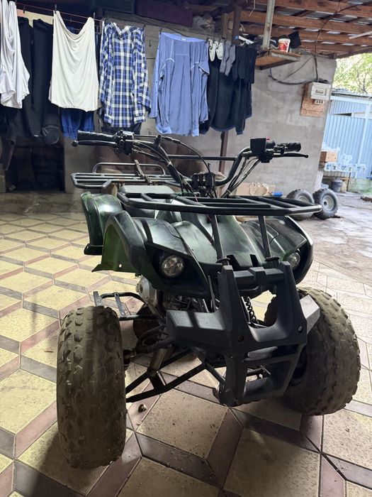 продам квадроцикл