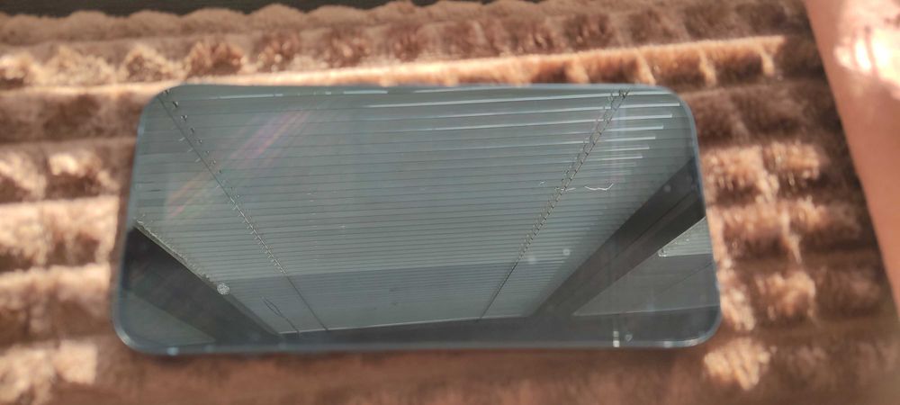 iPhone 13 black midnight 128gb