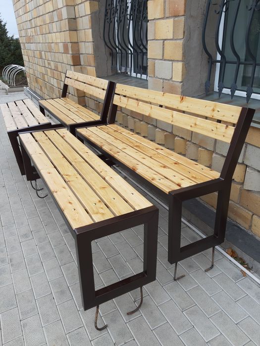 Лавочка. Скамейка.