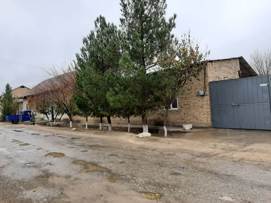 Ховли сотилади вариант бор