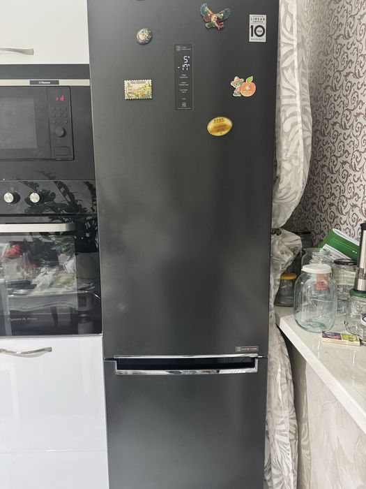 Продам холодильник