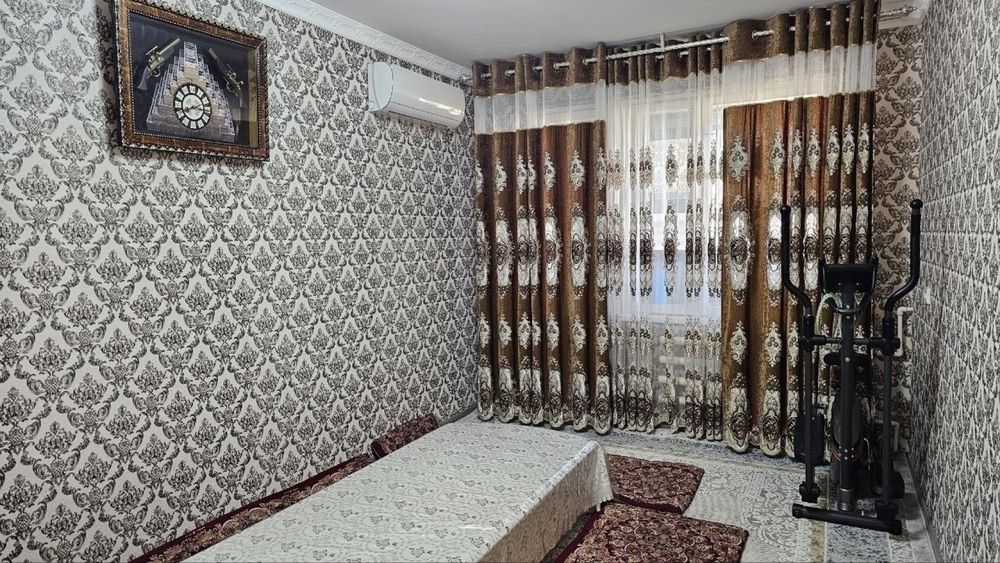 Zarafshon shahar 7 mikrorayonda 3 xonali uy jihozlari bilan sotiladi