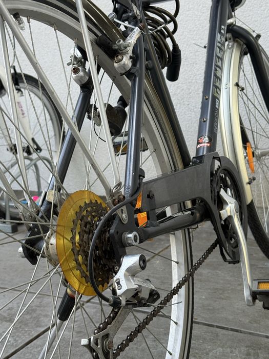 Bicicleta impecabila GENESIS 28