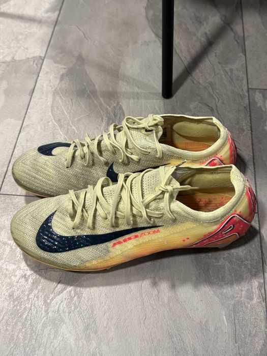 Nike marcurial vapor 16