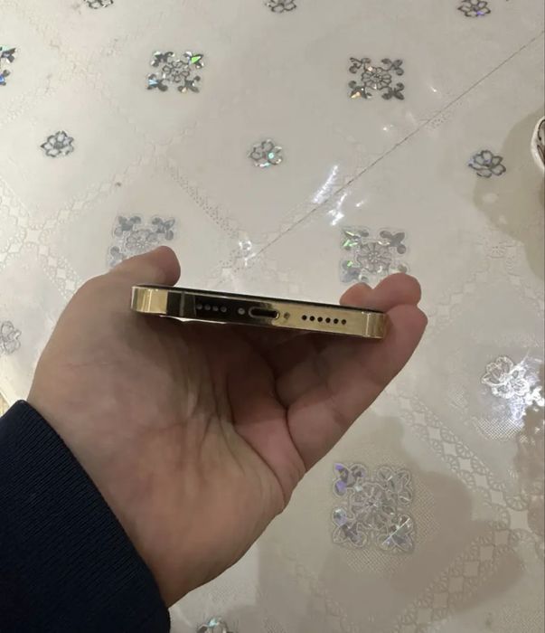 Продам iphone 12 pro max