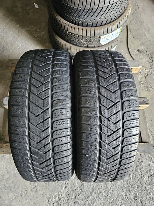2 anvelope iarna 235 55 17 Pirelli