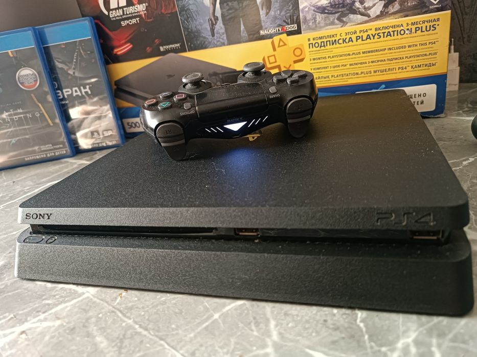Игровая приставка ps4