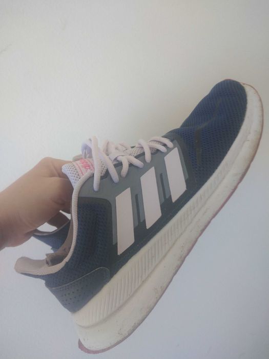 Дамски маратонки адидас