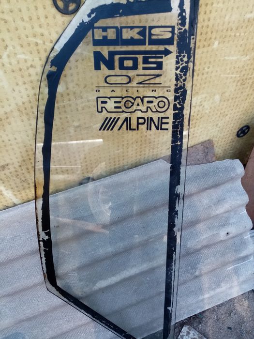 Стекло на погрузчик.