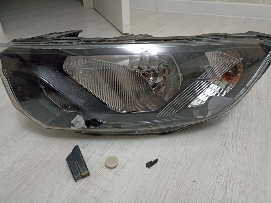 Фара Лада Гранта передняя водитель оригинал