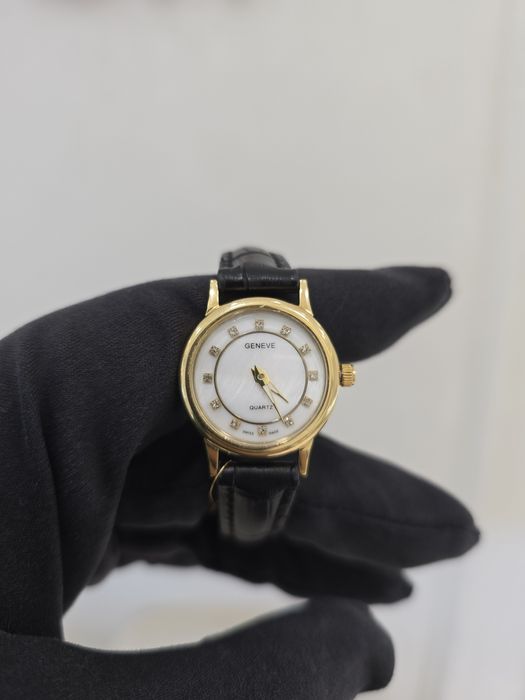 Продам Золотые часы Geneva 750 пробы Баку
750 пробы
Диаметр: 24мм