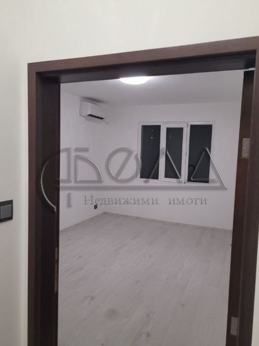 Продава се Двустаен апартамент в София, Надежда 2 - 60 кв.м за 2209 €/кв.м - Снимка #2