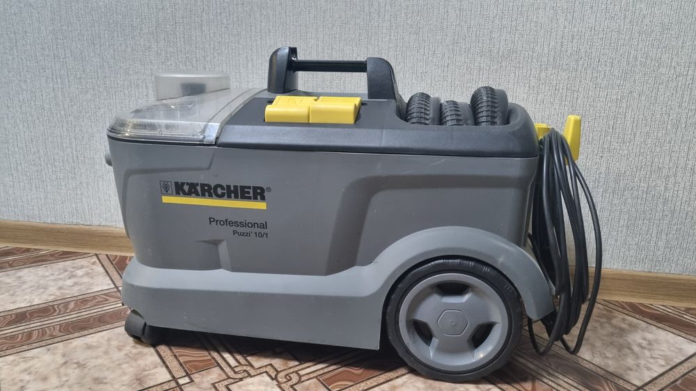 Продам пылесос моющий Karcher Puzzi 10/1