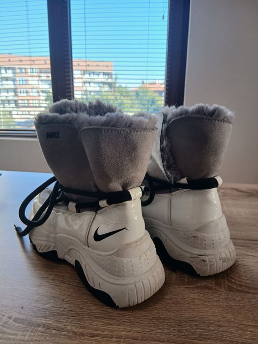 Боти на Nike оригинални