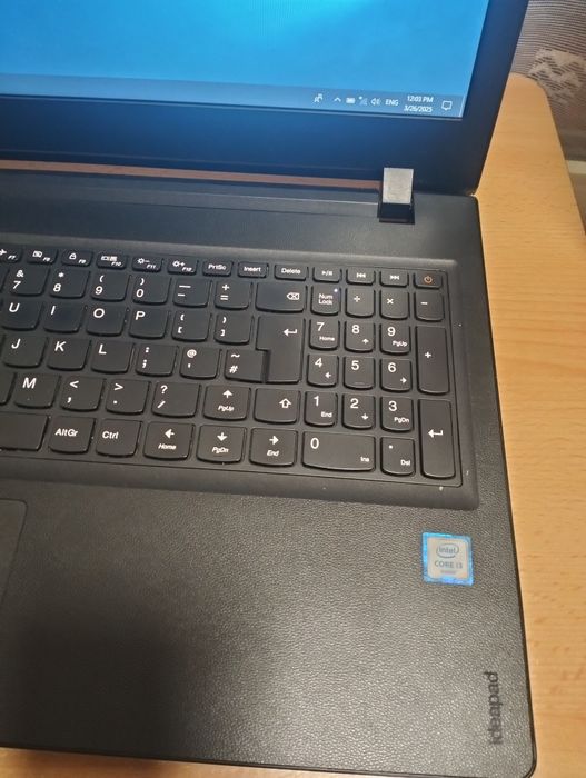 Laptop Lenovo IdeaPad procesor i3 Generatia 6 , DDr4 , display slim