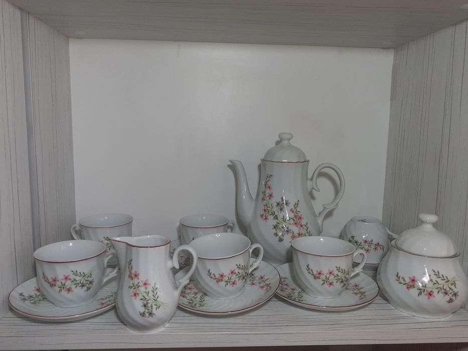 Български порцелан сервиз за кафе/чай