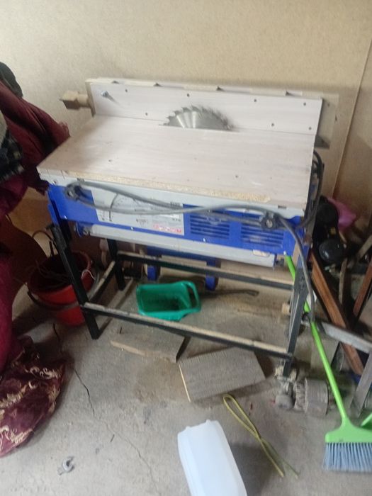 Деревообрабатывающий станок