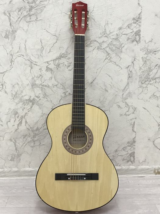 Гитара класическая