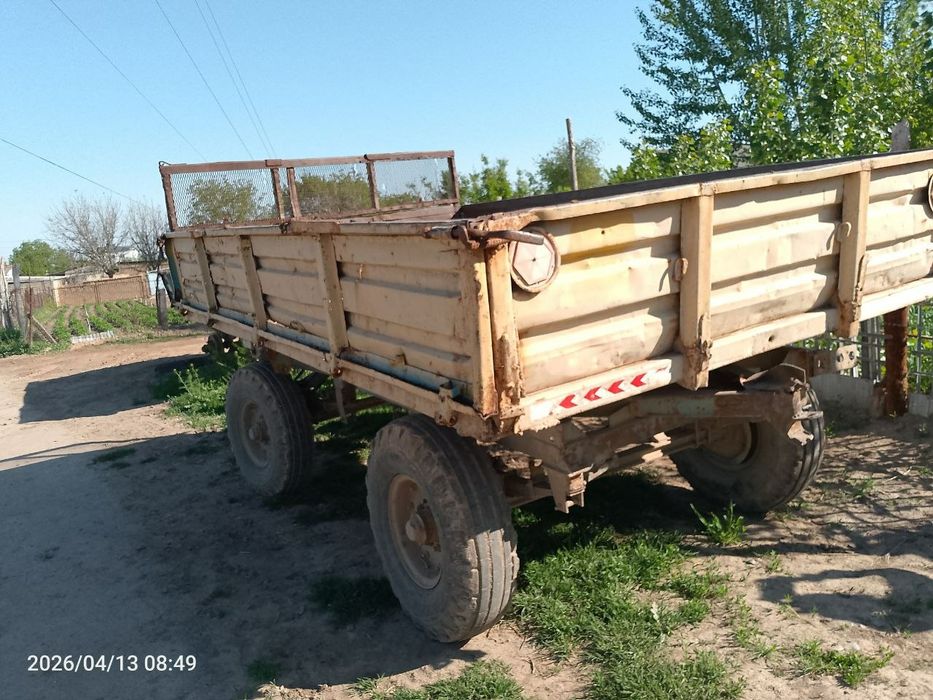 Трактор прицеп,сотилади.