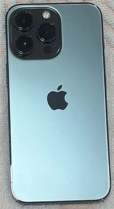 iPhone 13 Pro сребрист с протектор