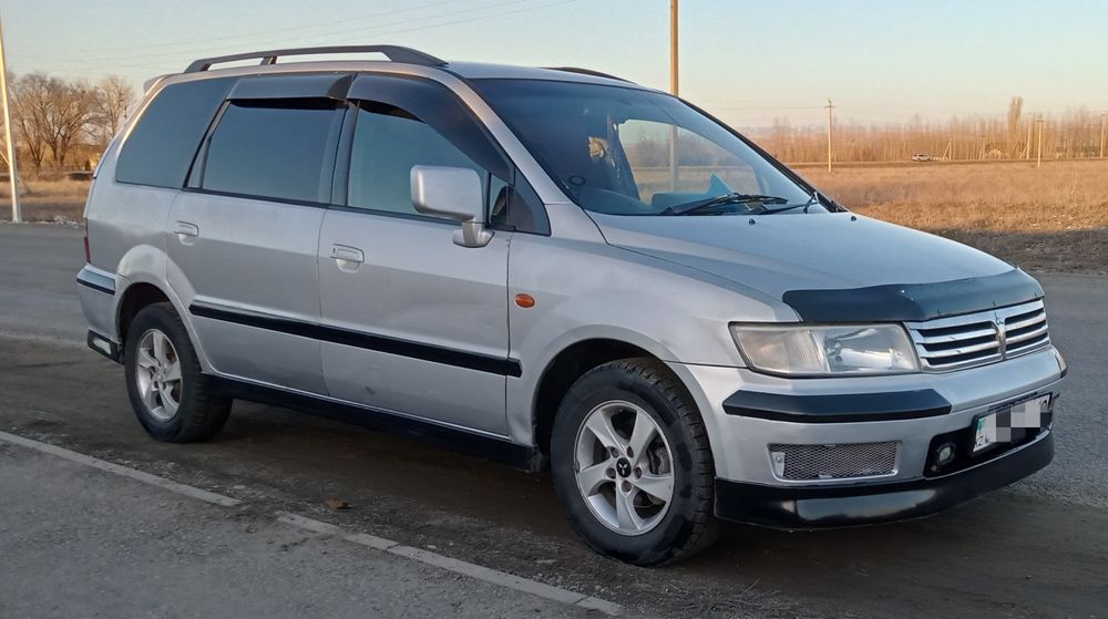 Продам авто Митсубиси Шариот.