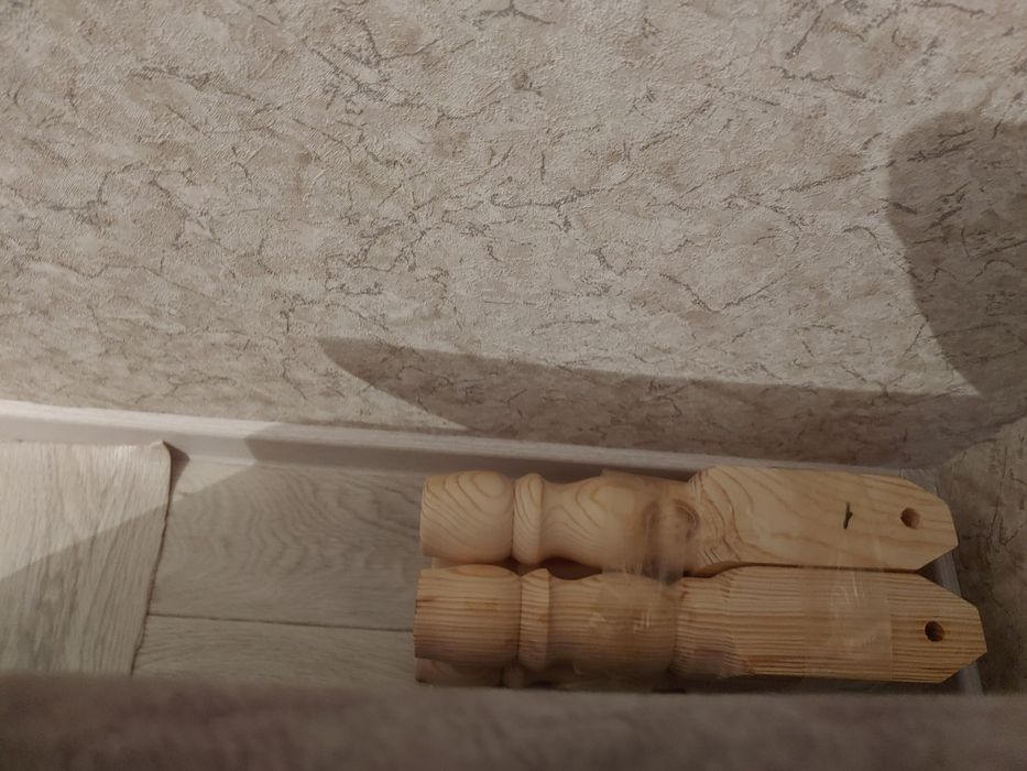 Продам стол Самын  жер стол