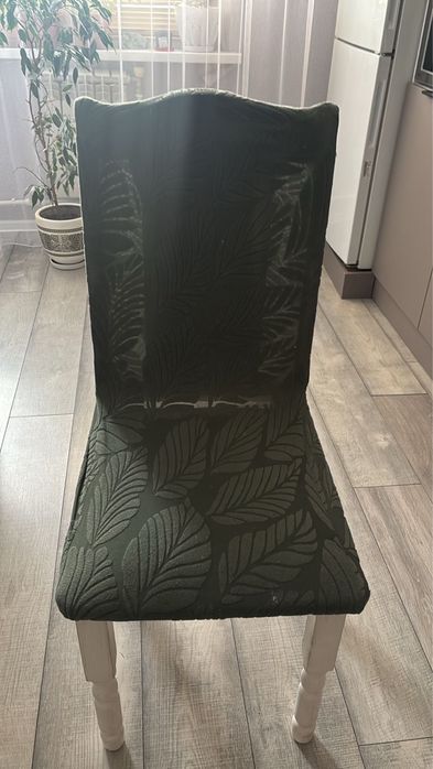 Стол и 8 стульев