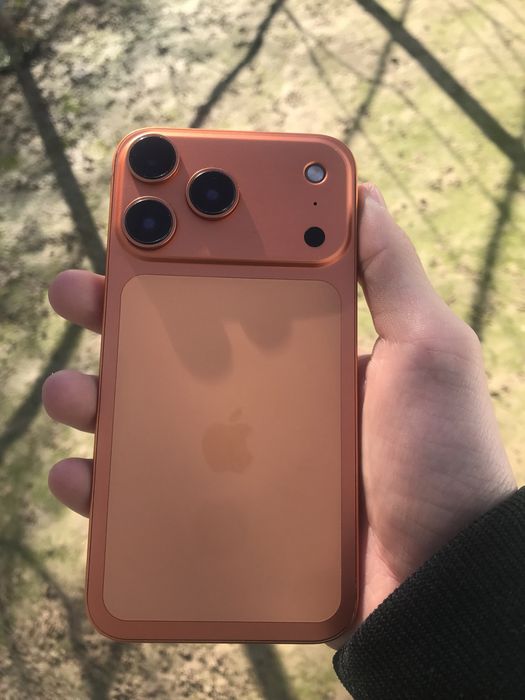 Iphone11 sotiladi srochna