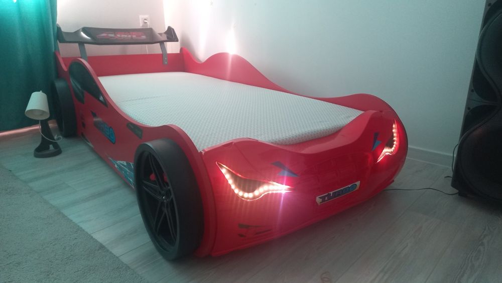 Детско легло кола + матрак от мемори пяна
