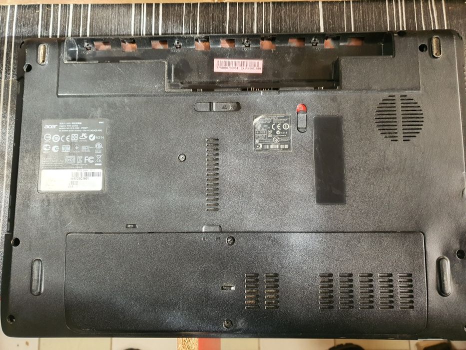 Acer Aspire 5733 на части