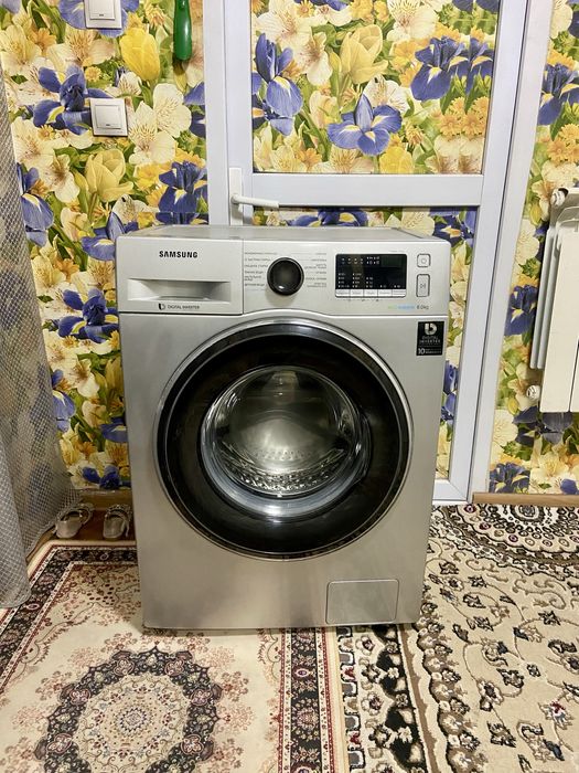 Продам стиральную машинку Самсунг 8кг