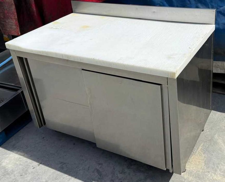 Mese inox tip dulap pentru horeca / procesare alimentară