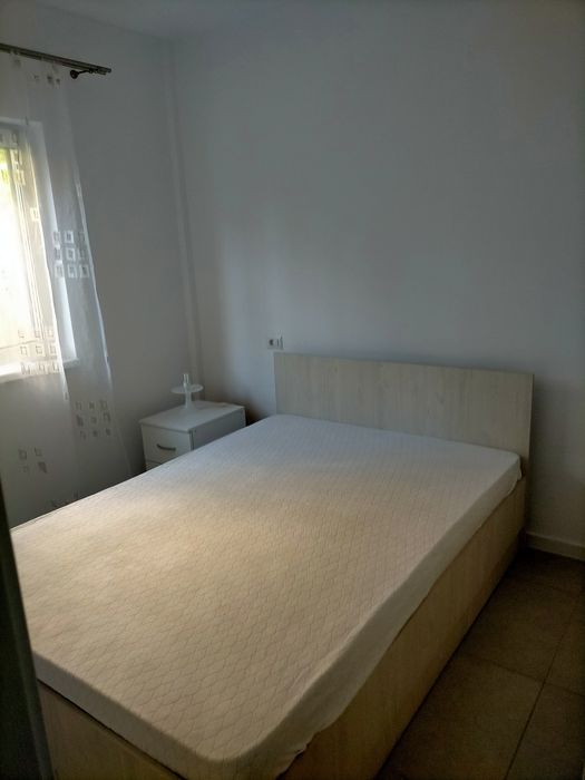 Apartament cu 3camere de închiriat