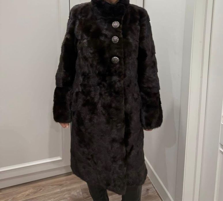 Продам норковую шубу