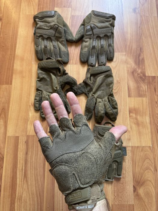 Manusi Tactice Noi Si Second Hand