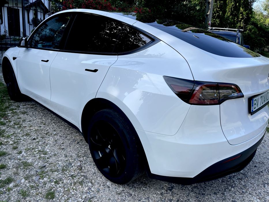 TESLA MODEL Y Long Range Y5 LD 82kv unicat