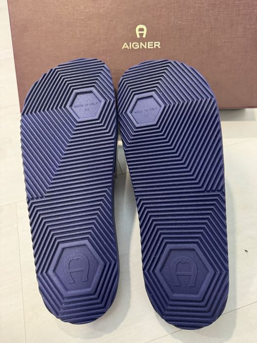 Aigner джапанки
